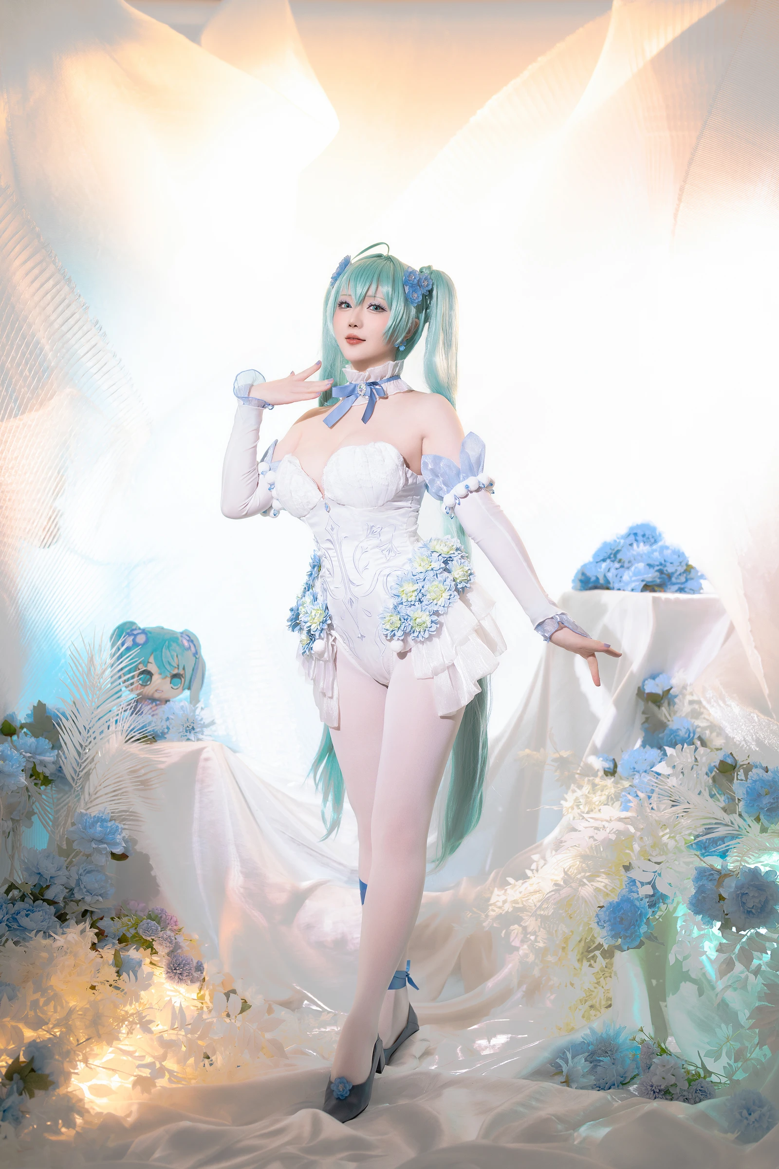 初音未来粉蝶花精灵美女动漫博主性感Cosplay写真星之迟迟