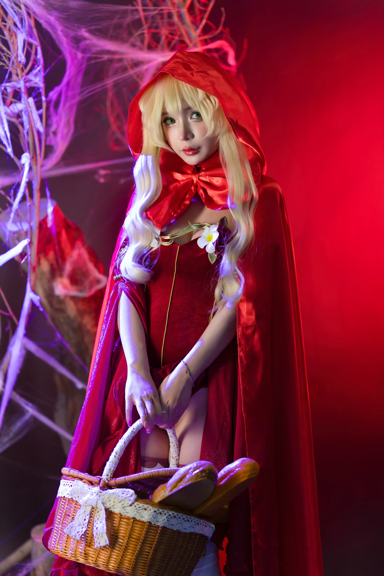 Red Riding Hood美女动漫博主性感Cosplay写真Umeko J