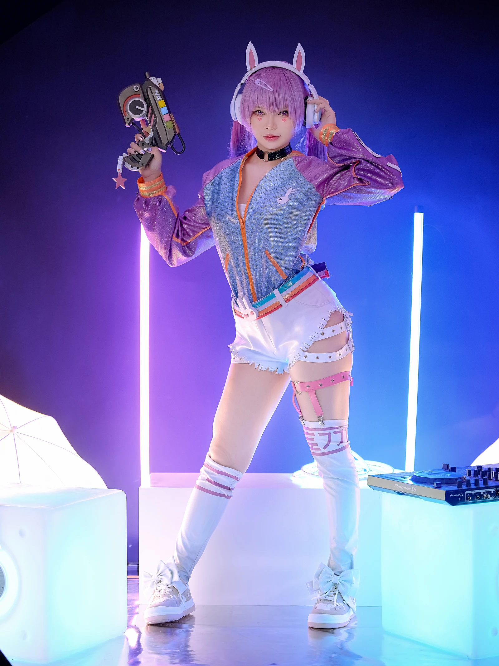 Dva EDM (Overwatch 2)美女动漫博主性感Cosplay写真ZinieQ